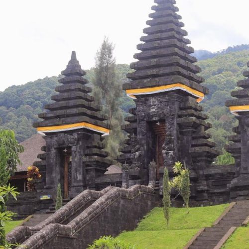 Pura Gunung Salak 1